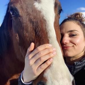 Meet your Posher, Ali